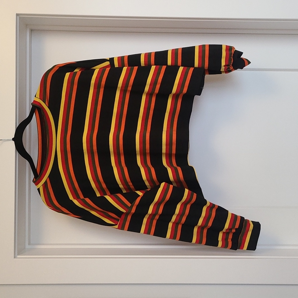 3/$25 Cropped striped longsleeve